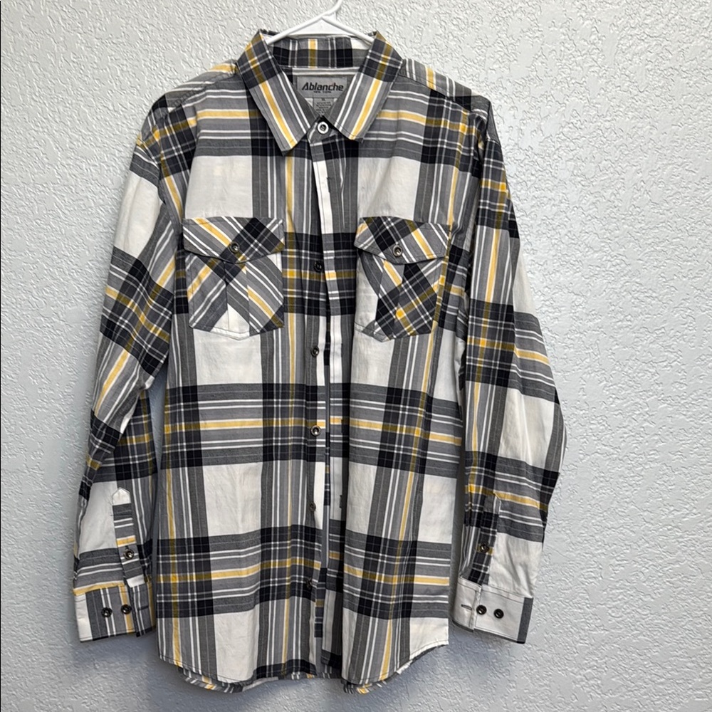 Ablanche Black and White Casual Button Down Shirt